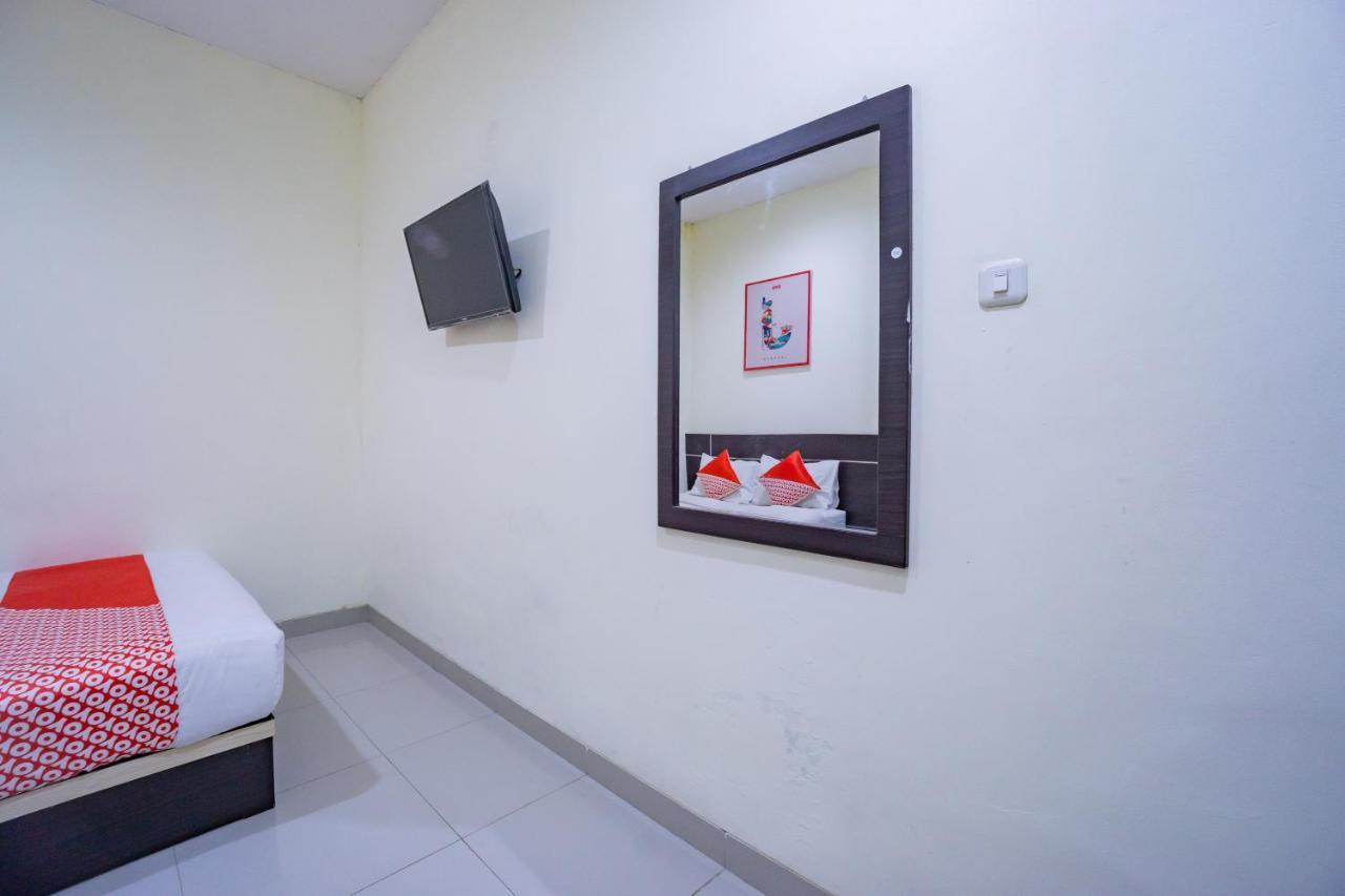 Oyo 2357 Syariah Grand Raudhah Hotel Jakarta Buitenkant foto