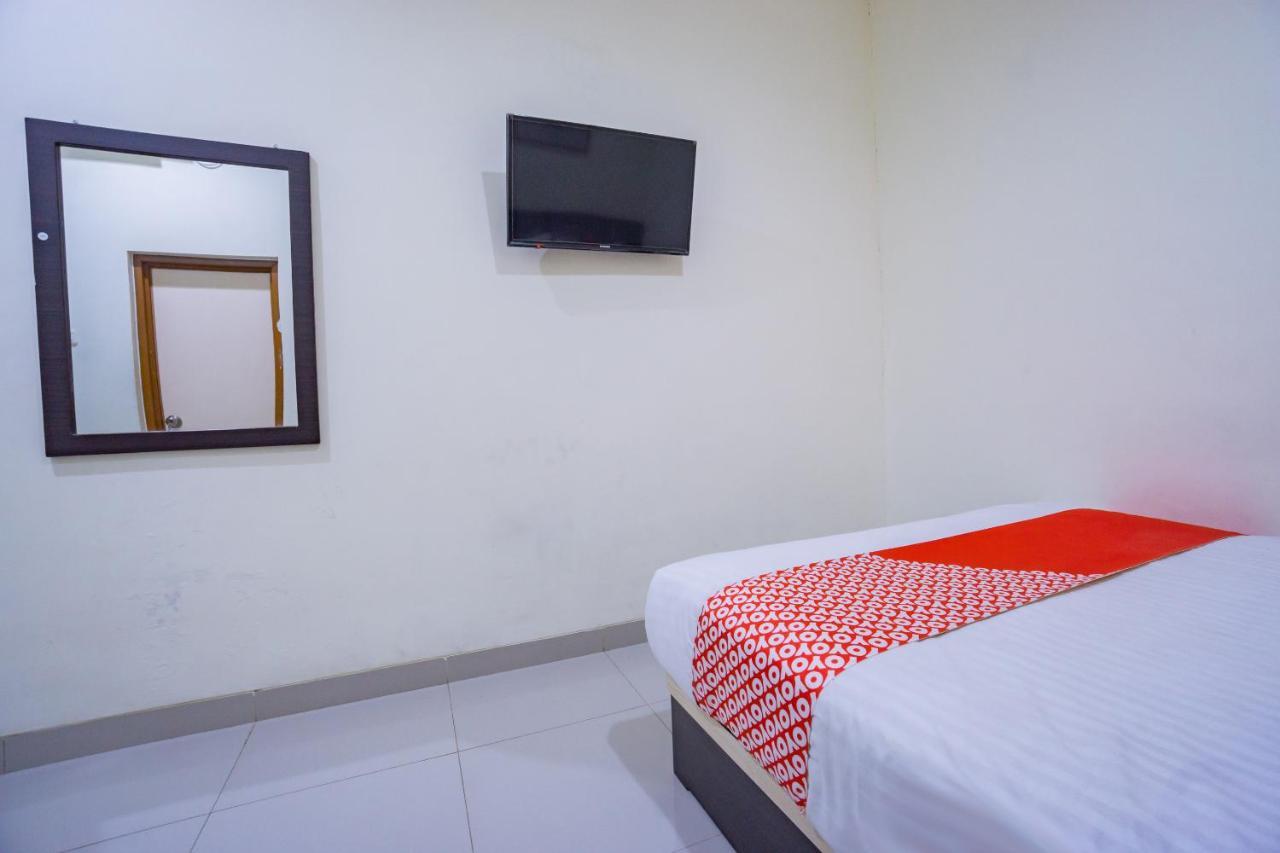 Oyo 2357 Syariah Grand Raudhah Hotel Jakarta Buitenkant foto
