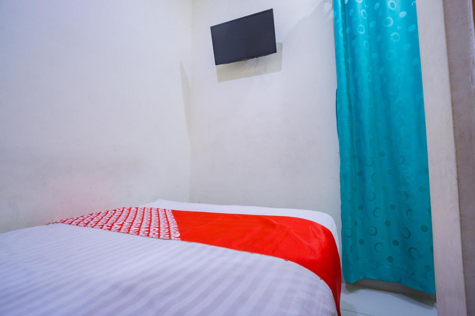 Oyo 2357 Syariah Grand Raudhah Hotel Jakarta Buitenkant foto