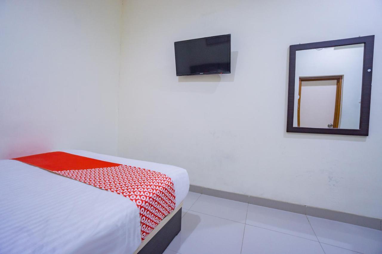 Oyo 2357 Syariah Grand Raudhah Hotel Jakarta Buitenkant foto