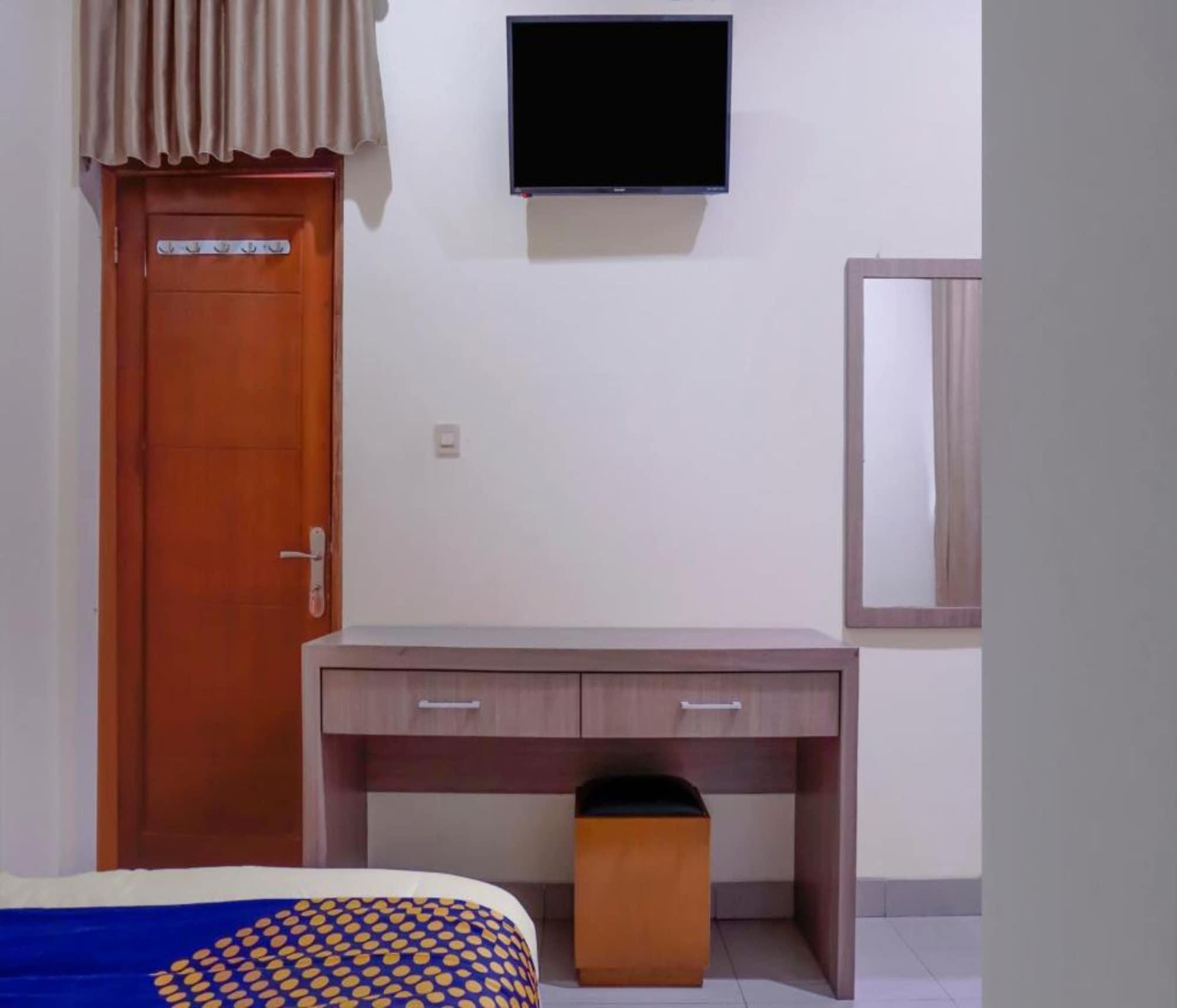Oyo 2357 Syariah Grand Raudhah Hotel Jakarta Buitenkant foto