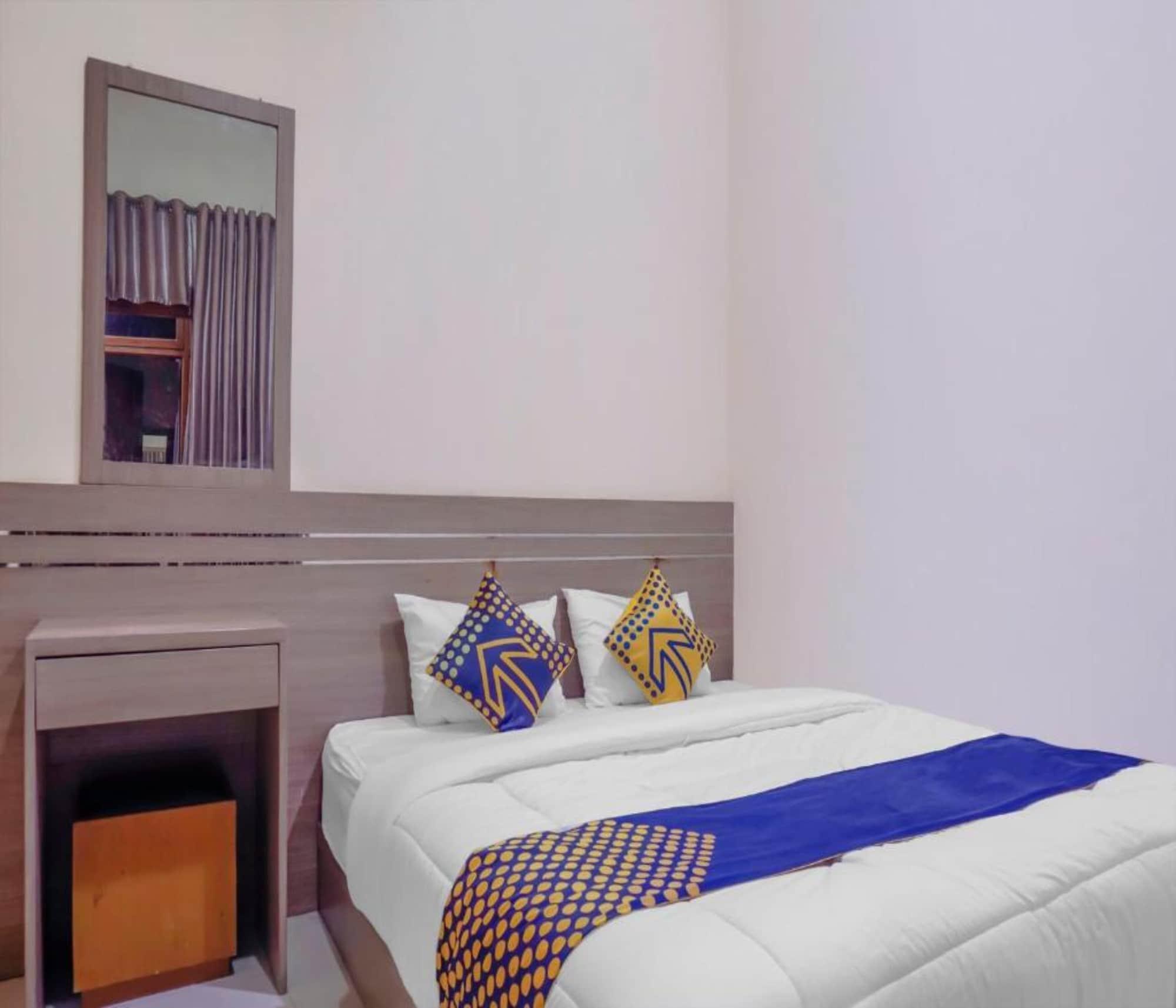 Oyo 2357 Syariah Grand Raudhah Hotel Jakarta Buitenkant foto