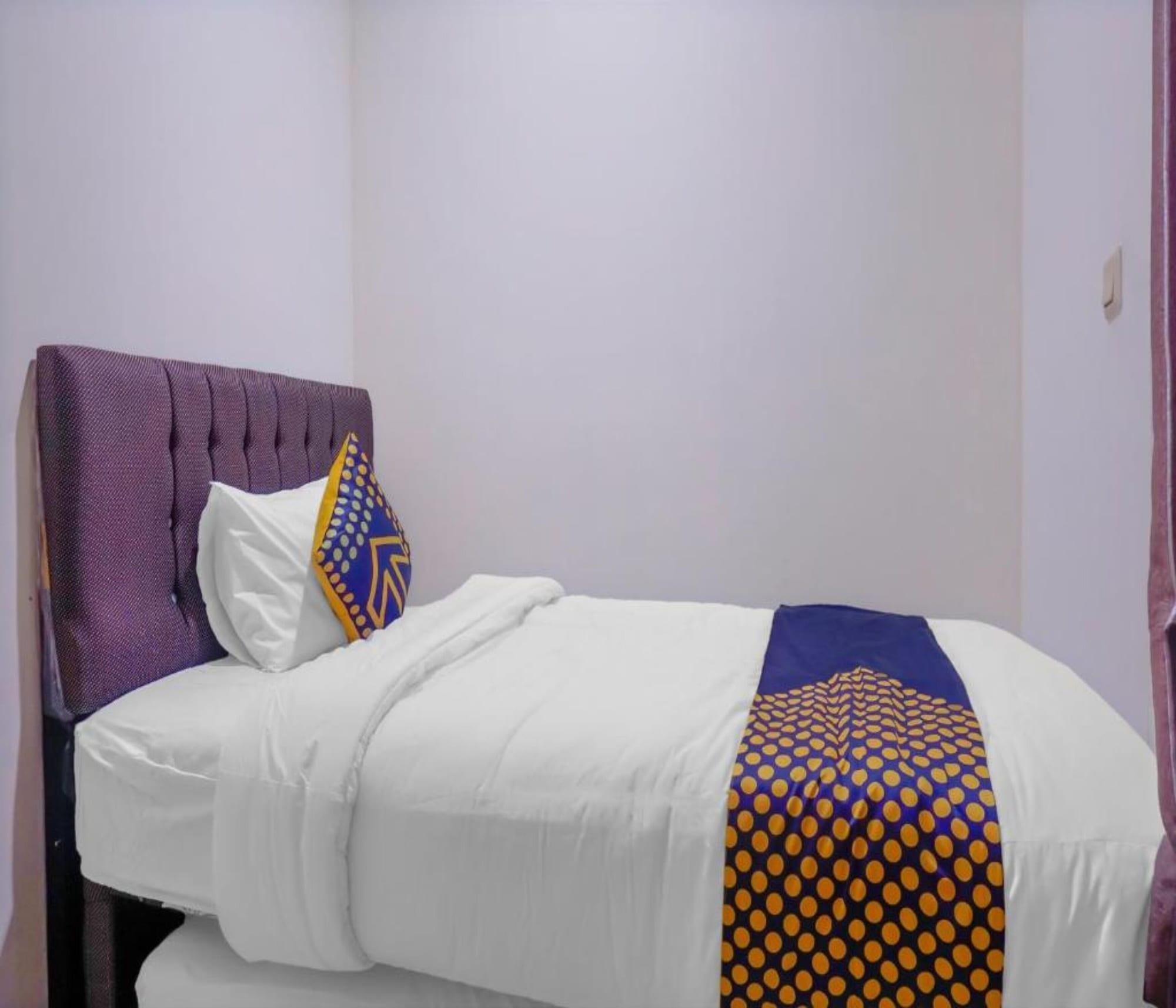 Oyo 2357 Syariah Grand Raudhah Hotel Jakarta Buitenkant foto