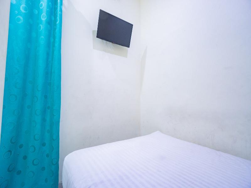 Oyo 2357 Syariah Grand Raudhah Hotel Jakarta Buitenkant foto