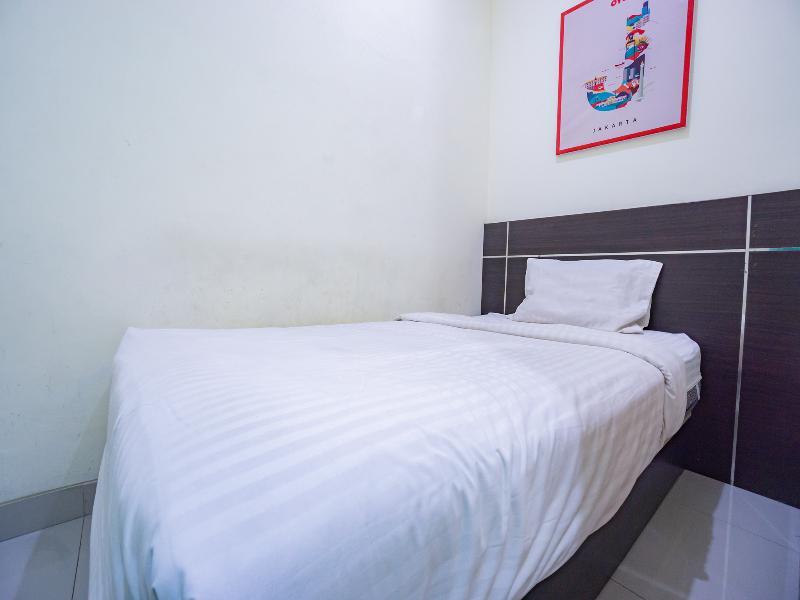 Oyo 2357 Syariah Grand Raudhah Hotel Jakarta Buitenkant foto